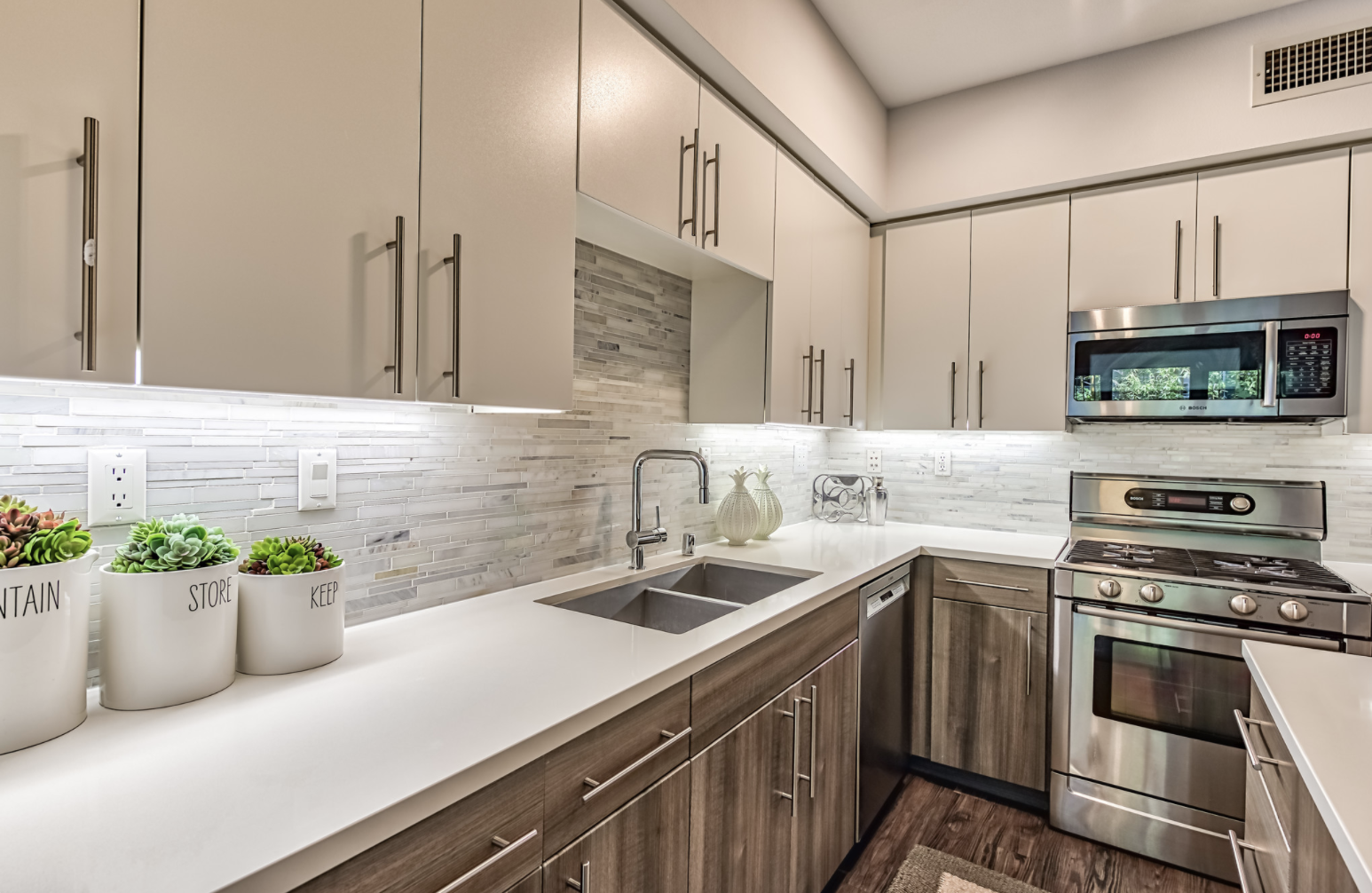 WELLESLEY HOUSE well19.png