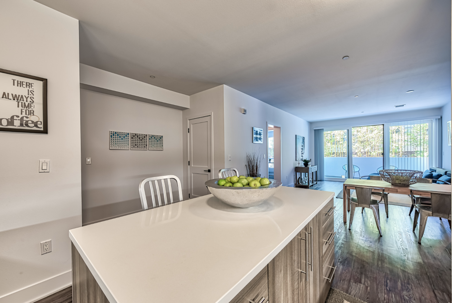 WELLESLEY HOUSE well35.png